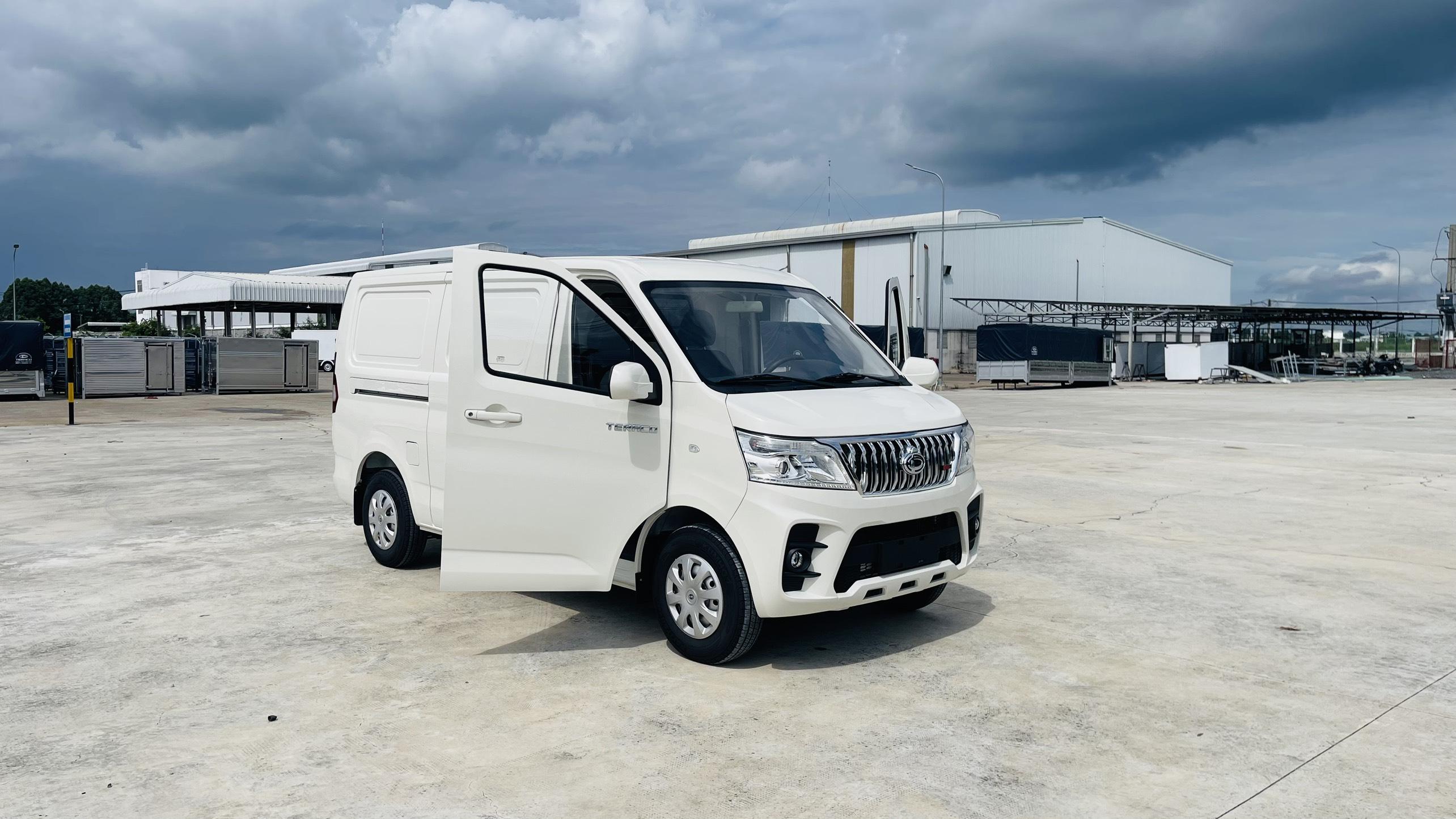 SO SÁNH 2 DÒNG XE TẢI VAN TERA V6 2 CHỖ VÀ DONGBEN SRM X30I V2