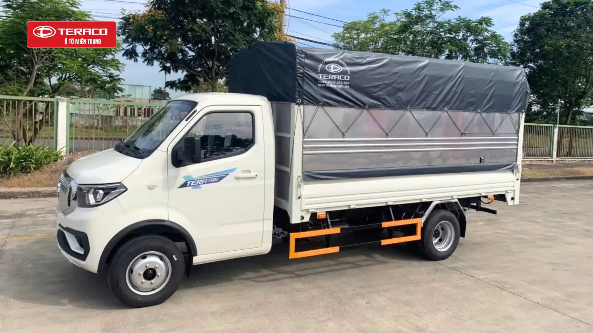 Tera-150s-xe-thung-mui-bat