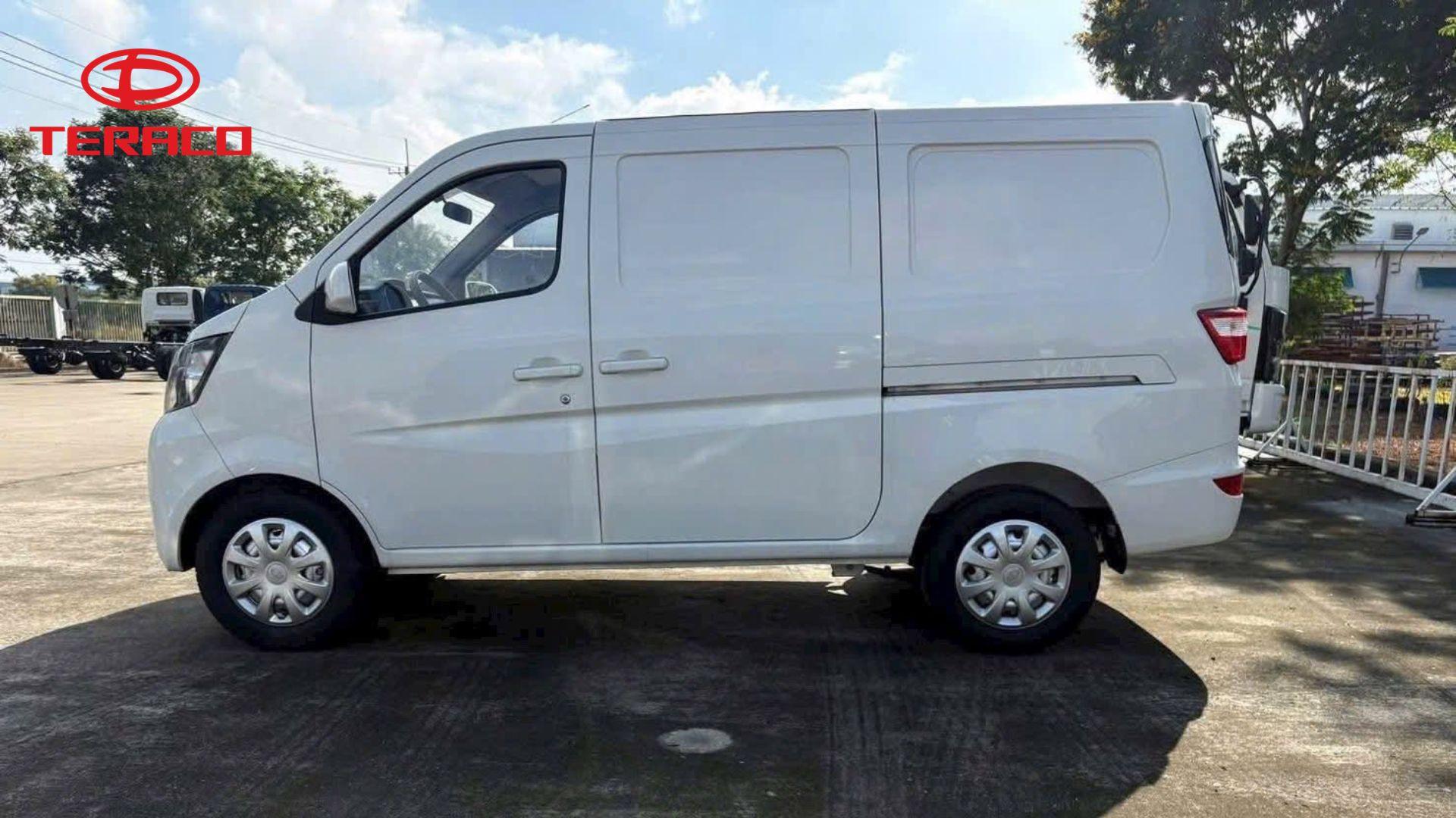 xe-van-tera-v3-v3s-mau-trang